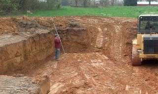 Выкопать котлован под фундамент в Ейске - от 2570 руб. | 2Землекопа-Еск